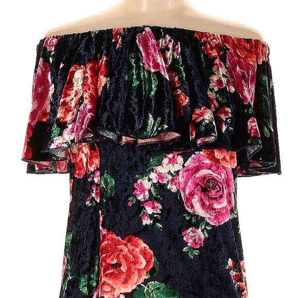 LuLaRoe CiCi Velvet Black Red Floral Ruffled Off-Shoulder Midi Dress Size Small - Picture 2 of 6